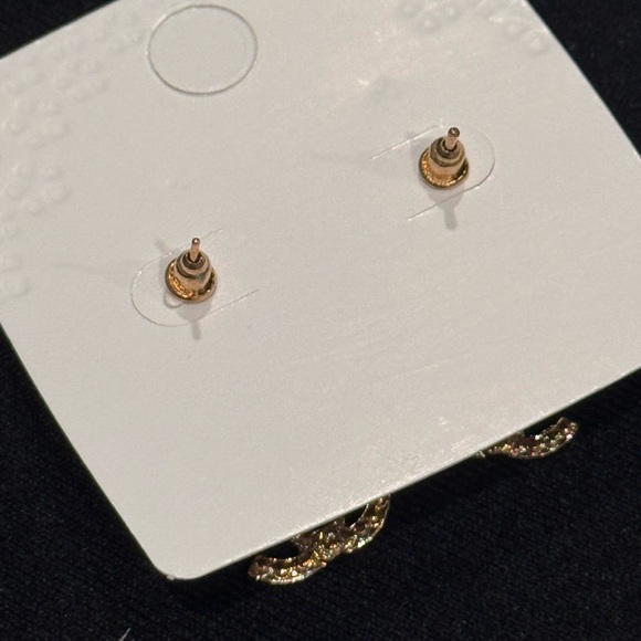 Fashion Jewelry Gold and Clear Crystal Heart Earrings - Picture 4 of 5